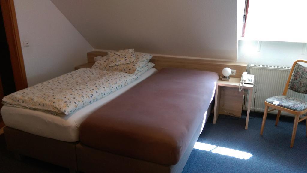 Gasthaus Pension Rezatgrund Windsbach Екстериор снимка