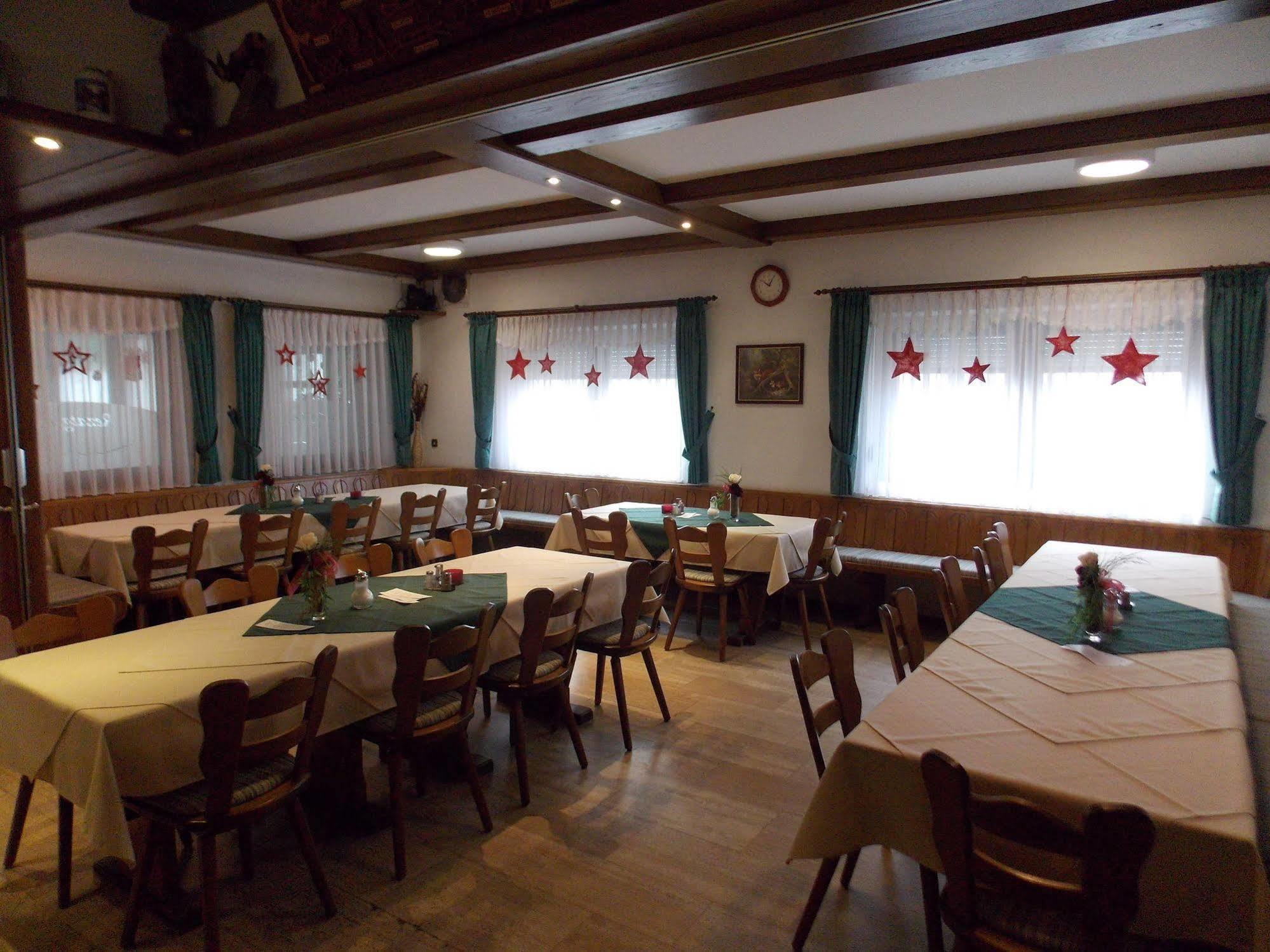Gasthaus Pension Rezatgrund Windsbach Екстериор снимка