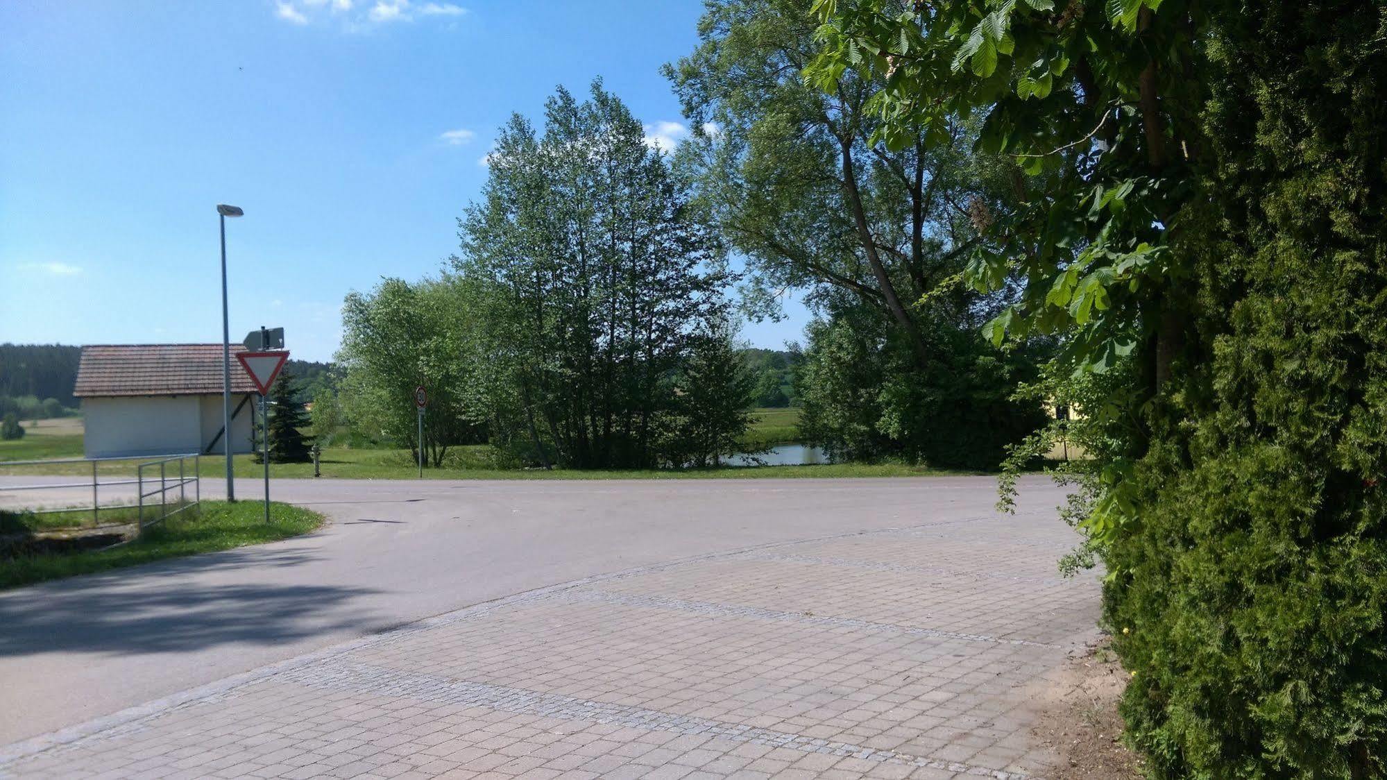 Gasthaus Pension Rezatgrund Windsbach Екстериор снимка